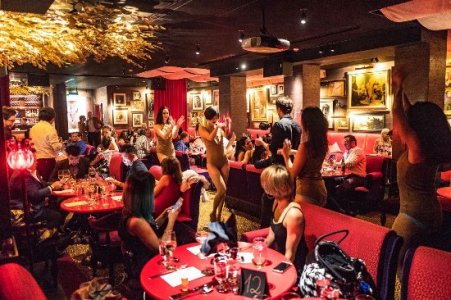 Free Hotel Stay in Singapore