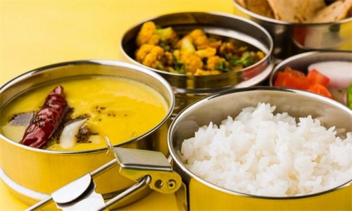 Free Tiffin For Covid Patients By Anushka Group