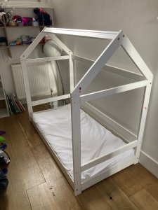 Children's bed frame for free