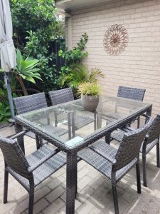 Outdoor table setting with 6 chars